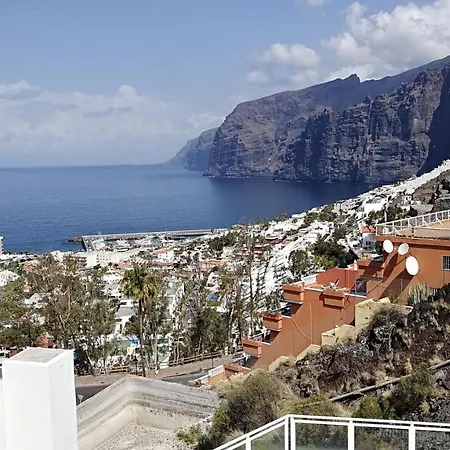 The Terrace On The Sea * Caleta de Interián
