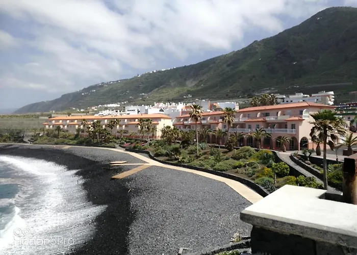 The Terrace On The Sea * Caleta de Interián