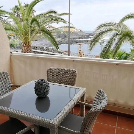 Apartment The Terrace On The Sea Caleta de Interián