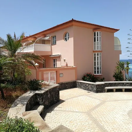 The Terrace On The Sea Apartman *