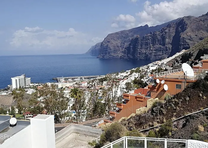 The Terrace On The Sea * Caleta de Interián